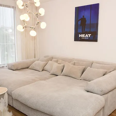 Essence - 1bd Flat With Parking & Balcony By Flat Mаnаger *