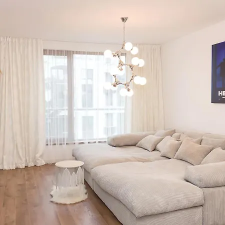 Apartment Essence - 1bd Flat With Parking & Balcony By Flat Mаnаger *