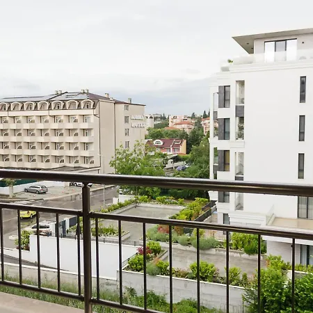 Essence - 1bd Flat With Parking & Balcony By Flat Mаnаger Apartment Varna